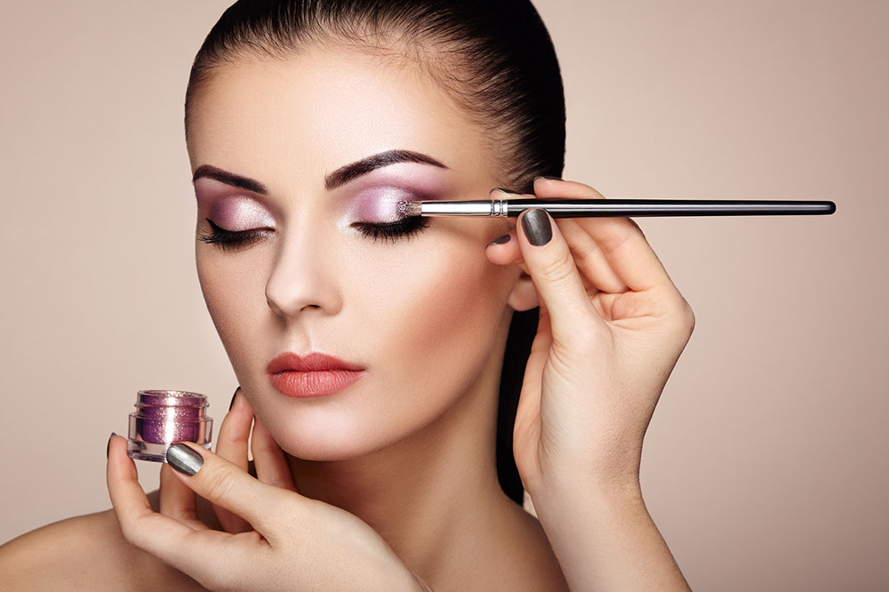 Amazing Eyeshadow Tips from Beauty Professionals